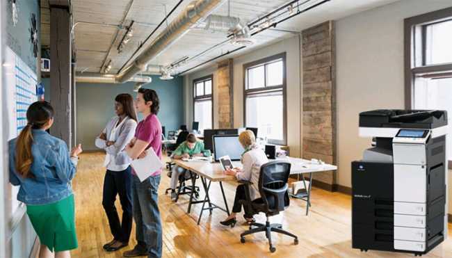 慶?？祁U給服裝企業的柯尼卡美能達C284e彩色復印機方案完美機裝