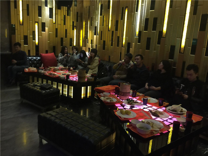 柯尼卡美能達(dá)復(fù)印機(jī)彩印記錄3月科頤壽星生日會(huì) 柯尼卡美能達(dá)復(fù)印機(jī)彩印記錄3月科頤壽星生日會(huì)