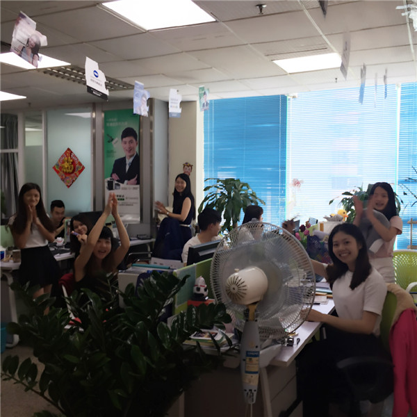 柯尼卡美能達復(fù)印機快印記錄科頤辦公不一樣的歡迎新同事瞬間