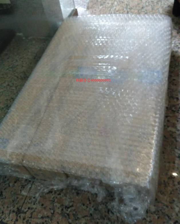 打包給深圳梁小姐發(fā)的柯尼卡美能達(dá)C226原裝碳粉-科頤辦公