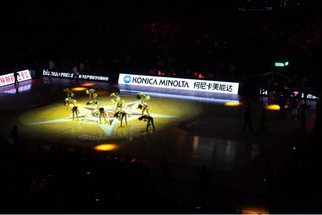 1月8日，CBA現(xiàn)場觀賽-科頤辦公分享