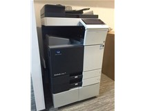 慶?？祁U給某一建材公司成功安裝柯尼卡美能達C308彩色復印機