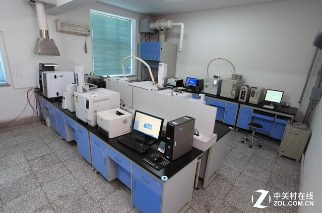 試驗箱中抽取氣體進行定性定量分析